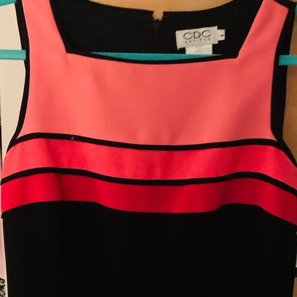 CDC Dresses & Skirts - NWT CDC Black and Shades of Red size Petite 8 dress